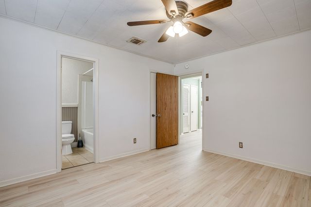 1205 5th Avenue, Mineral Wells, TX 76067