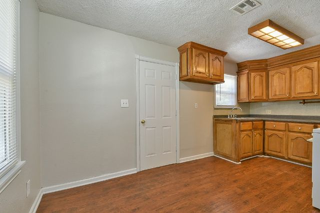 501 E Showalter Drive, Oklahoma City, OK 73110