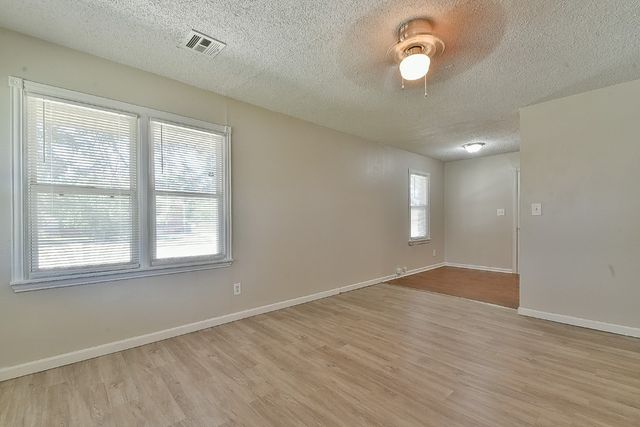 501 E Showalter Drive, Oklahoma City, OK 73110