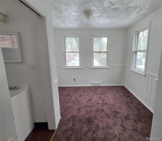 18244 Lenore, Detroit, MI 48219