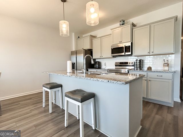 1667 Arnold Drive SE, Allenhurst, GA 31301