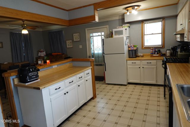 5229 Pageland Drive, Toledo, OH 43611