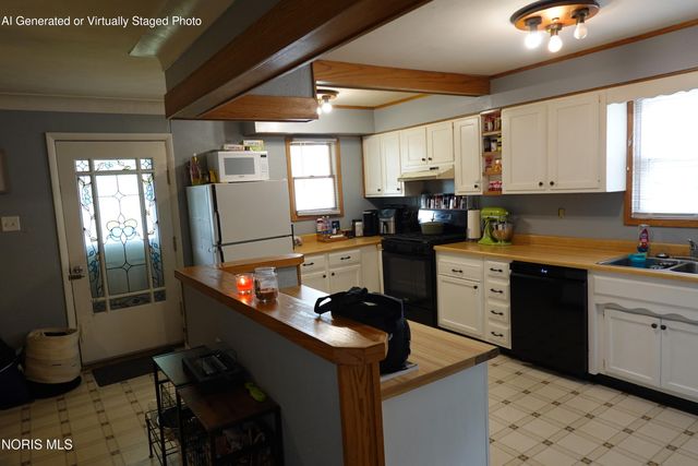 5229 Pageland Drive, Toledo, OH 43611