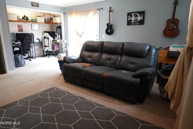5229 Pageland Drive, Toledo, OH 43611