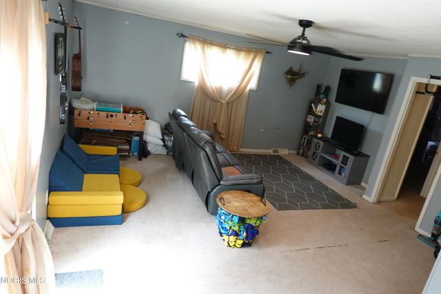 5229 Pageland Drive, Toledo, OH 43611