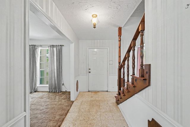 28902 Holly Hill Drive, Shenandoah, TX 77381
