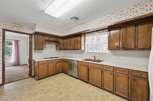 28902 Holly Hill Drive, Shenandoah, TX 77381
