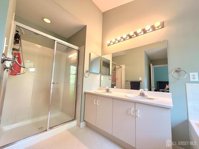 272 marcia Way, Bridgewater, NJ 08807