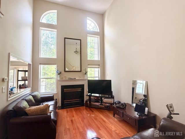 272 marcia Way, Bridgewater, NJ 08807