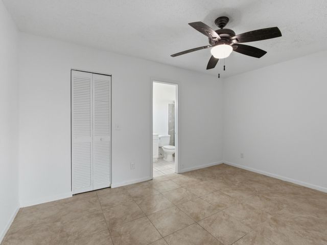 1020 Manor Drive, Palm Springs, FL 33461