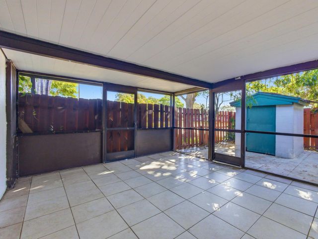 1020 Manor Drive, Palm Springs, FL 33461