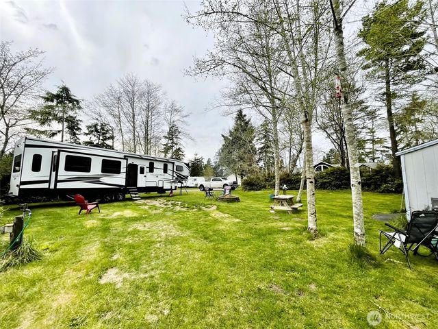 30714 N Place, Ocean Park, WA 98640