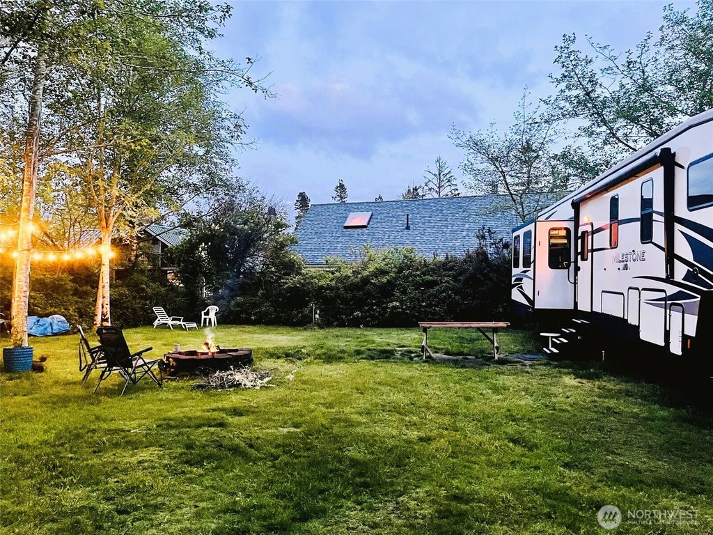 30714 N Place, Ocean Park, WA 98640