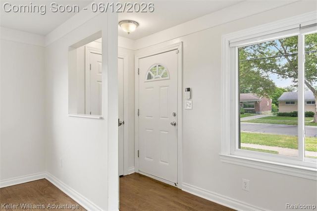 23111 Scotia Road, Oak Park, MI 48237