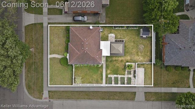 23111 Scotia Road, Oak Park, MI 48237