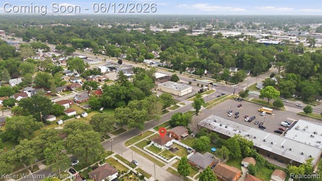 23111 Scotia Road, Oak Park, MI 48237
