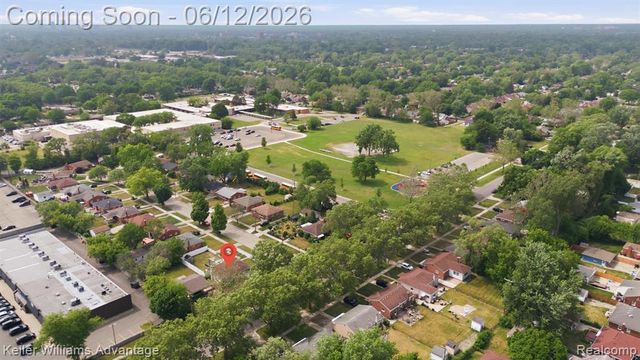 23111 Scotia Road, Oak Park, MI 48237
