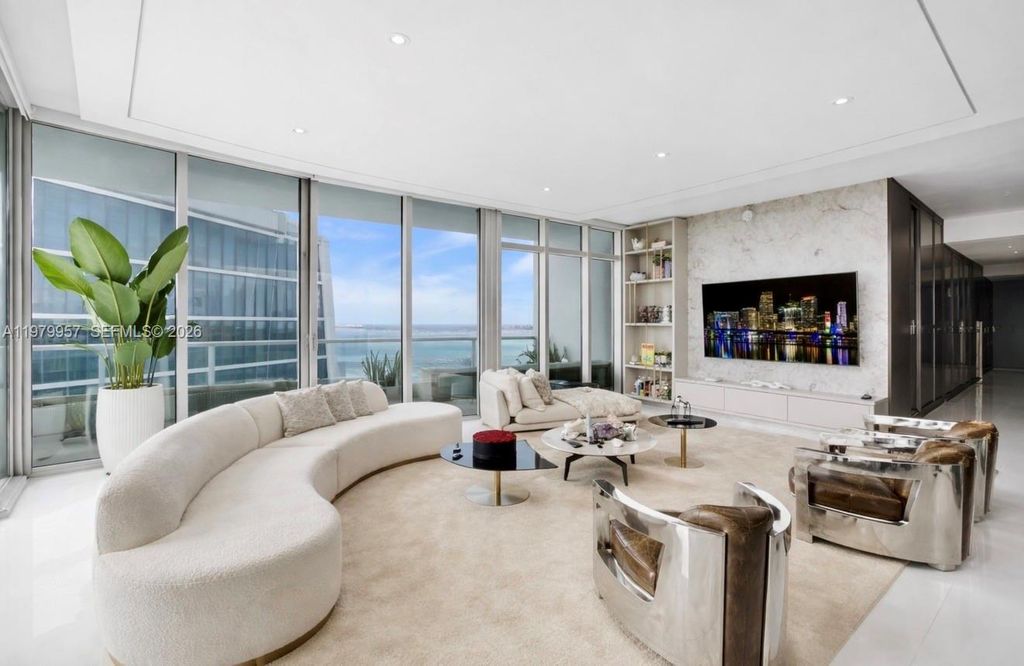 900 Biscayne Boulevard PH6109, Miami, FL 33132
