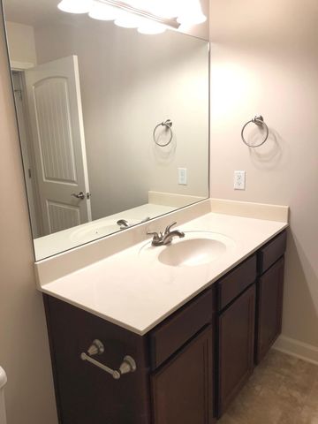 1040 Charlie Daniels Pkwy Apt 147, Mount Juliet, TN 37122
