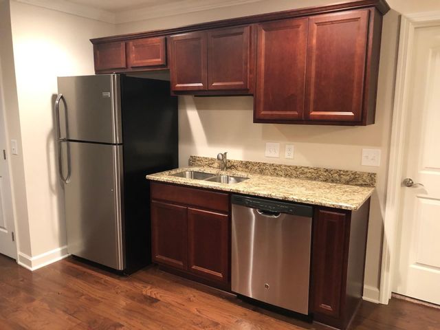 1040 Charlie Daniels Pkwy Apt 147, Mount Juliet, TN 37122