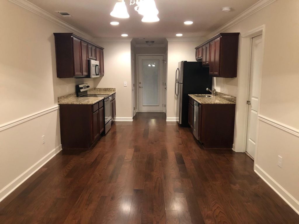 1040 Charlie Daniels Pkwy Apt 147, Mount Juliet, TN 37122