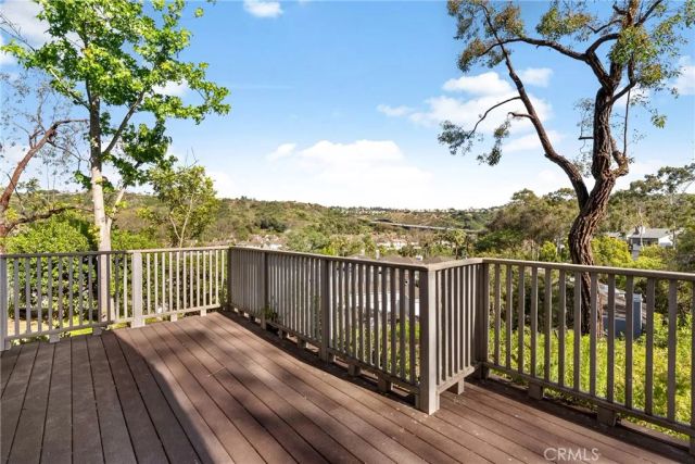 411 San Nicholas Court, Laguna Beach, CA 92651