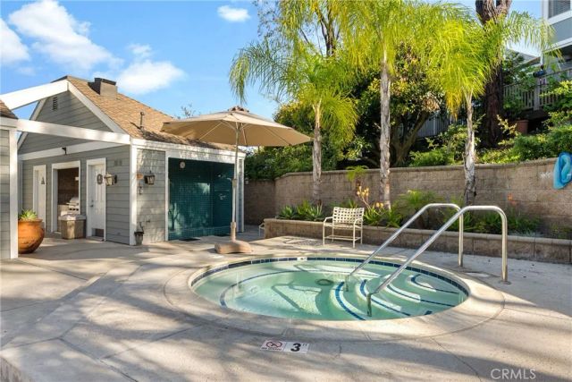 411 San Nicholas Court, Laguna Beach, CA 92651