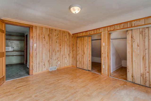 713 MAIN STREET, Neenah, WI 54956