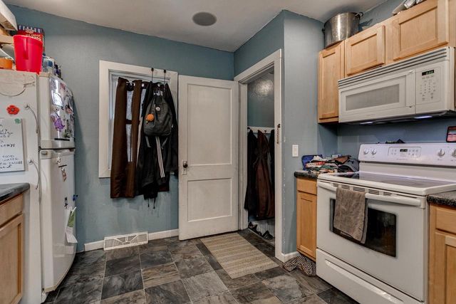 713 MAIN STREET, Neenah, WI 54956