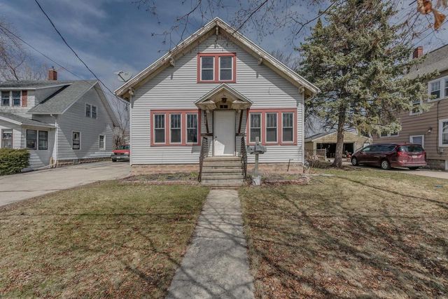 713 MAIN STREET, Neenah, WI 54956