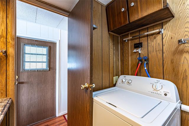 37031 KAREN AVENUE, Zephyrhills, FL 33542