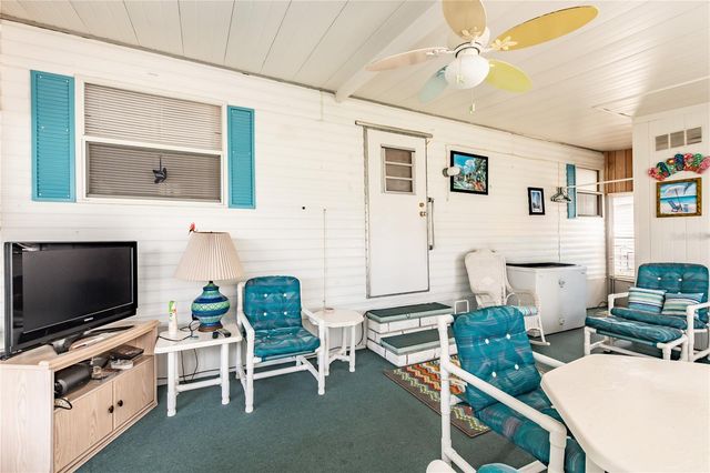 37031 KAREN AVENUE, Zephyrhills, FL 33542