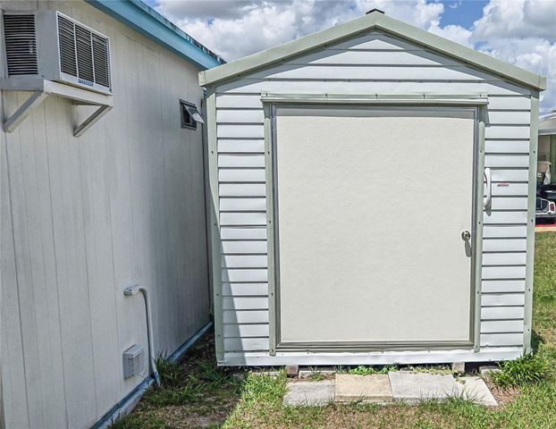 37031 KAREN AVENUE, Zephyrhills, FL 33542