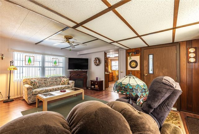37031 KAREN AVENUE, Zephyrhills, FL 33542