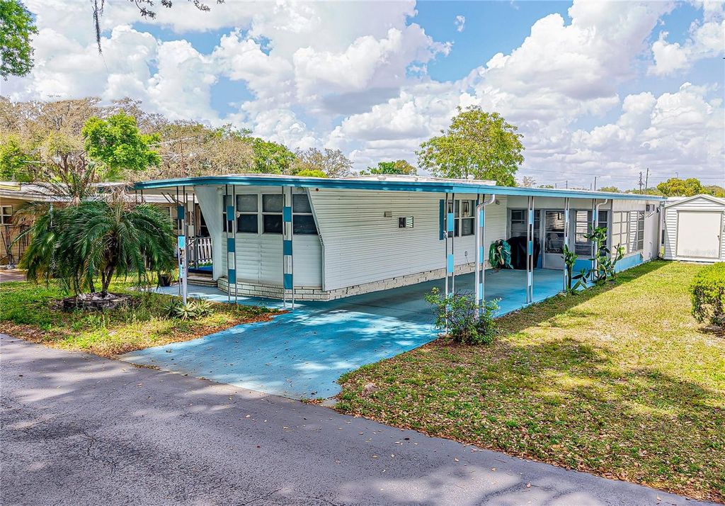 37031 KAREN AVENUE, Zephyrhills, FL 33542