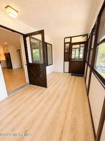 105 Amberly Drive D, Manalapan, NJ 07726