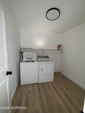 105 Amberly Drive D, Manalapan, NJ 07726