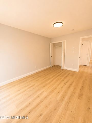 105 Amberly Drive D, Manalapan, NJ 07726