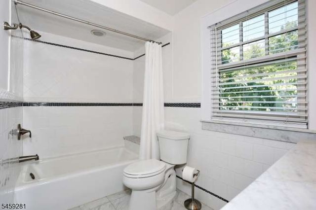 530 Rock Rd, Glen Rock Boro, NJ 07452