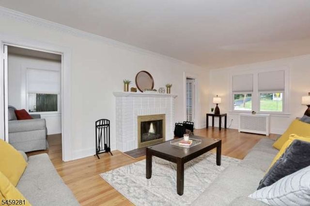 530 Rock Rd, Glen Rock Boro, NJ 07452