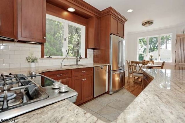 530 Rock Rd, Glen Rock Boro, NJ 07452