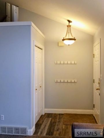 273 Leesburg Lane, Idaho Falls, ID 83404