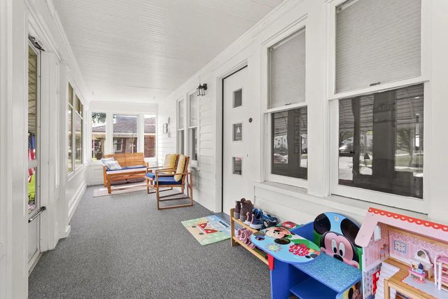 22713 Lanse Street, Saint Clair Shores, MI 48081