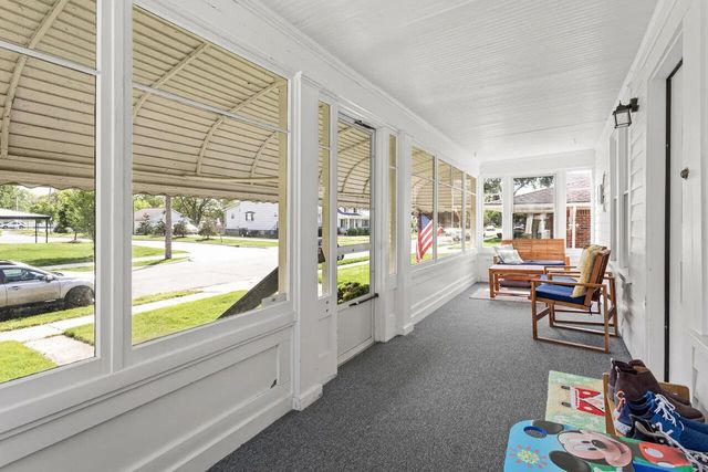 22713 Lanse Street, Saint Clair Shores, MI 48081