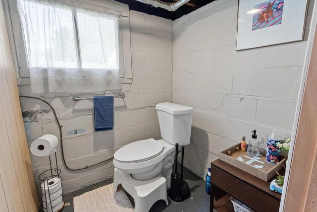 22713 Lanse Street, Saint Clair Shores, MI 48081