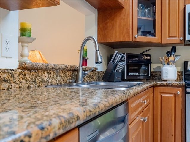 206 SW 159th Way, Sunrise, FL 33326