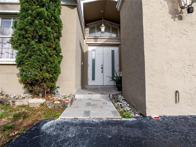 206 SW 159th Way, Sunrise, FL 33326