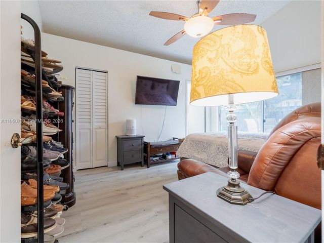 206 SW 159th Way, Sunrise, FL 33326