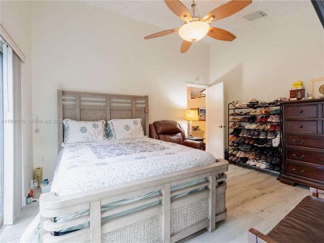 206 SW 159th Way, Sunrise, FL 33326