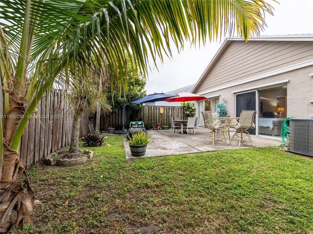 206 SW 159th Way, Sunrise, FL 33326